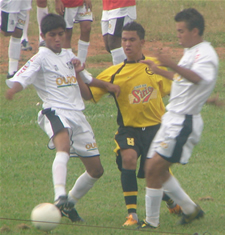 CEC vence Guaraense por 3 x1 (juvenil)