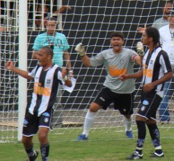 Vieira e Edinho comemoram: força de vontade