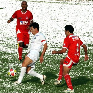 Dimba, em foto de arquivo, marcou os dois gols