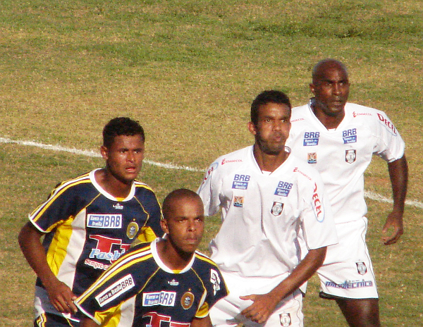 Último jogo entre Ceilândia e Paranoá foi em 2007: Didão contra Clécio em início de carreira